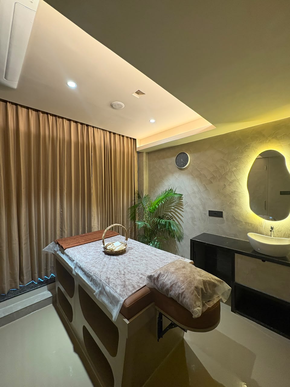 spas in pune